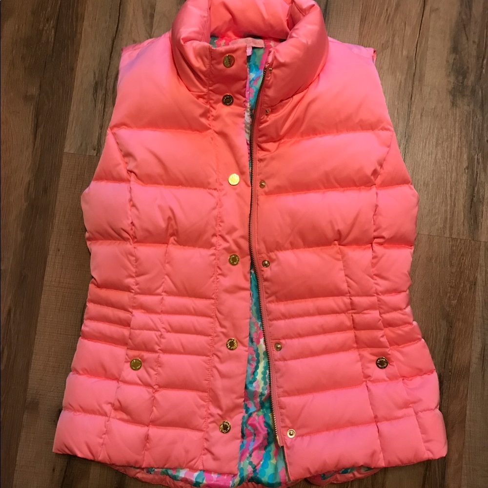 Hardly Worn Coral Lilly Vest